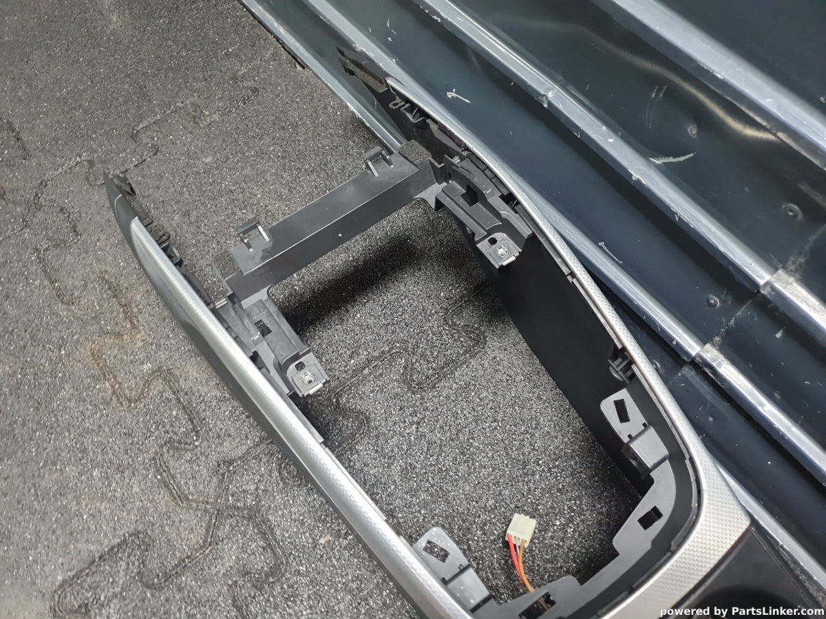 Cotiera auto AUDI A4 IV Avant (8K5, B8) [ 2007 - 2015 ] TDI (CAGA, CJCA, CMEA, CMFA) 105KW|143HP OEM 8K0864981D / 8K0 864 981 D