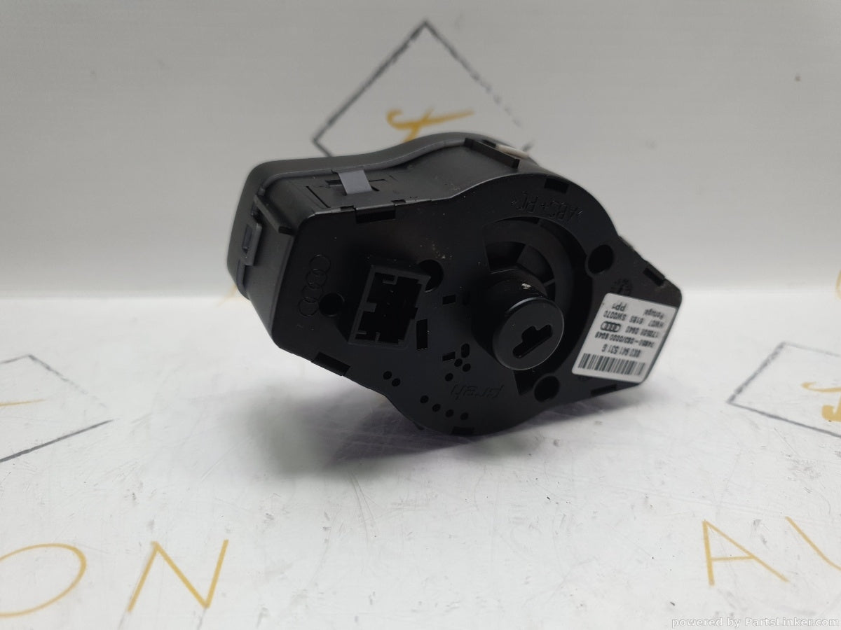 Bloc lumini AUDI A4 IV Avant (8K5, B8) [ 2007 - 2015 ] TDI (CAGA, CJCA, CMEA, CMFA) 105KW|143HP OEM 8K0941531G / 8K0 941 531 G