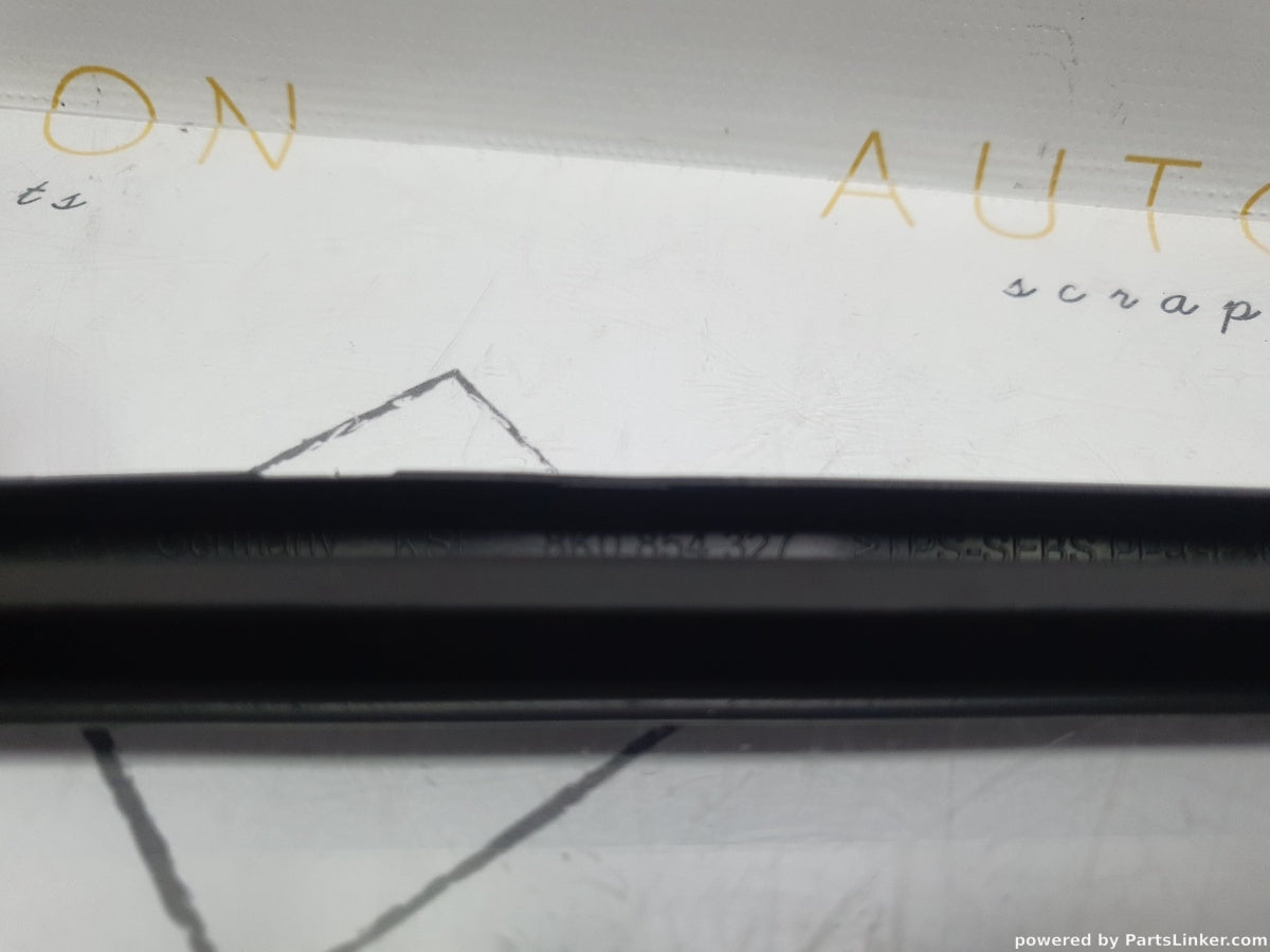 Cheder parbriz Stanga AUDI A4 IV Avant (8K5, B8) [ 2007 - 2015 ] TDI (CAGA, CJCA, CMEA, CMFA) 105KW|143HP OEM 8K0854327 / 8K0 854 327