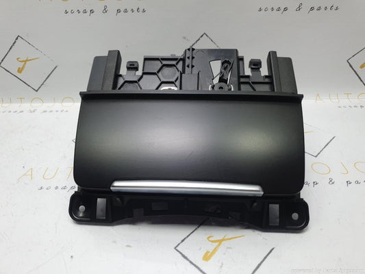 Scrumiera AUDI A4 IV Avant (8K5, B8) [ 2007 - 2015 ] TDI (CAGA, CJCA, CMEA, CMFA) 105KW|143HP OEM 8K0857951 / 8K0 857 951