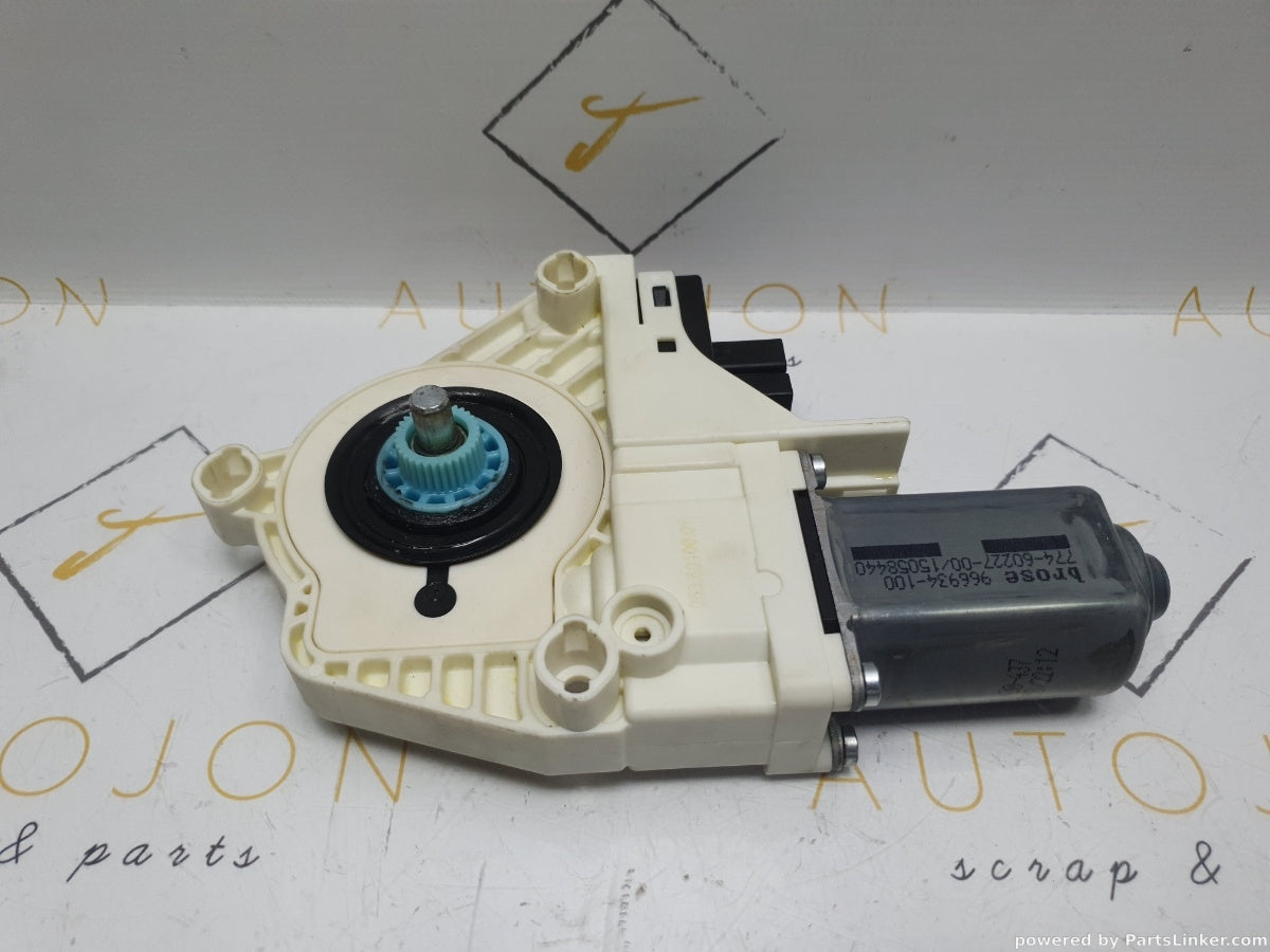 Motoras macara geam dreapta fata AUDI A4 IV Avant (8K5, B8) [ 2007 - 2015 ] TDI (CAGA, CJCA, CMEA, CMFA) 105KW|143HP OEM 8K0959802 / 8K0 959 802