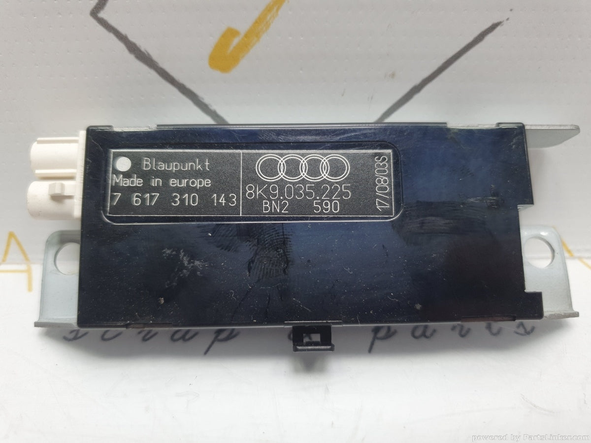 Amplificator antena AUDI A4 IV Avant (8K5, B8) [ 2007 - 2015 ] TDI (CAGA, CJCA, CMEA, CMFA) 105KW|143HP OEM 8K9035225 / 8K9 035 225