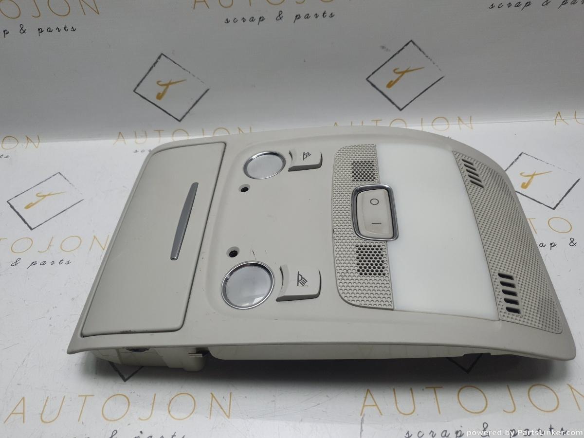 Lampa plafon cu suport ochelari  AUDI A4 IV Avant (8K5, B8) [ 2007 - 2015 ] TDI (CAGA, CJCA, CMEA, CMFA) 105KW|143HP OEM 8T0947135B