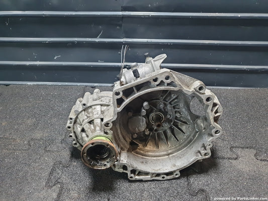 Cutie de viteze DUU  AUDI A3 (8L1) [ 1996 - 2002 ] 1.6 (AVU) 102HP 02K300049C / 02K 300 049 C