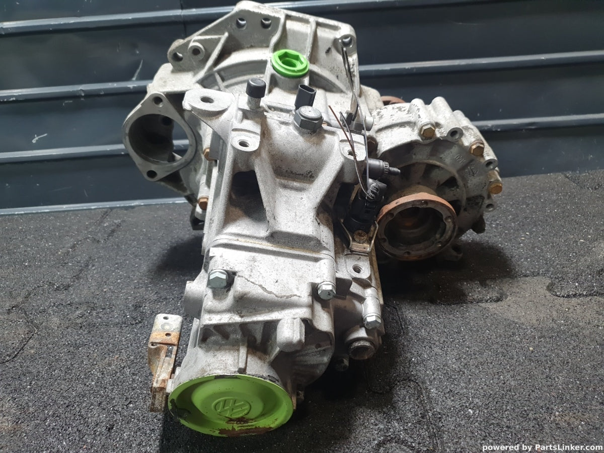 Cutie de viteze DUU  AUDI A3 (8L1) [ 1996 - 2002 ] 1.6 (AVU) 102HP 02K300049C / 02K 300 049 C