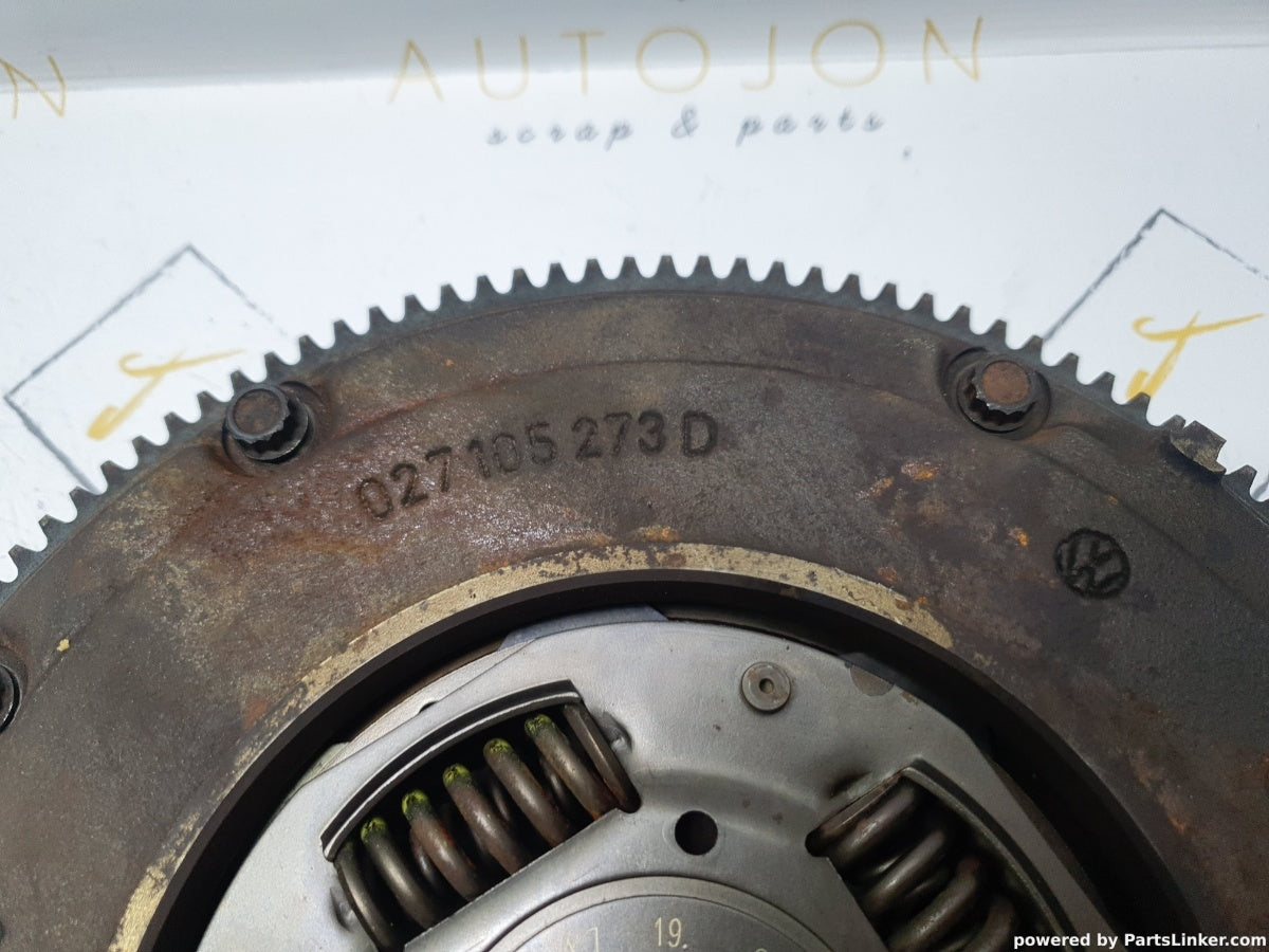 Kit ambreiaj AUDI A3 (8L1) [ 1996 - 2006 ] 1.6 (AVU, BFQ) 75KW|102HP 06A141031J OEM 027105271P / 06A141025Q