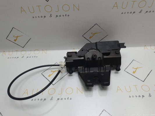 Broasca haion BMW 3 V (E90) [ 2004 - 2012 ] 320 i (N46 B20..) 110KW|150HP OEM 8196401