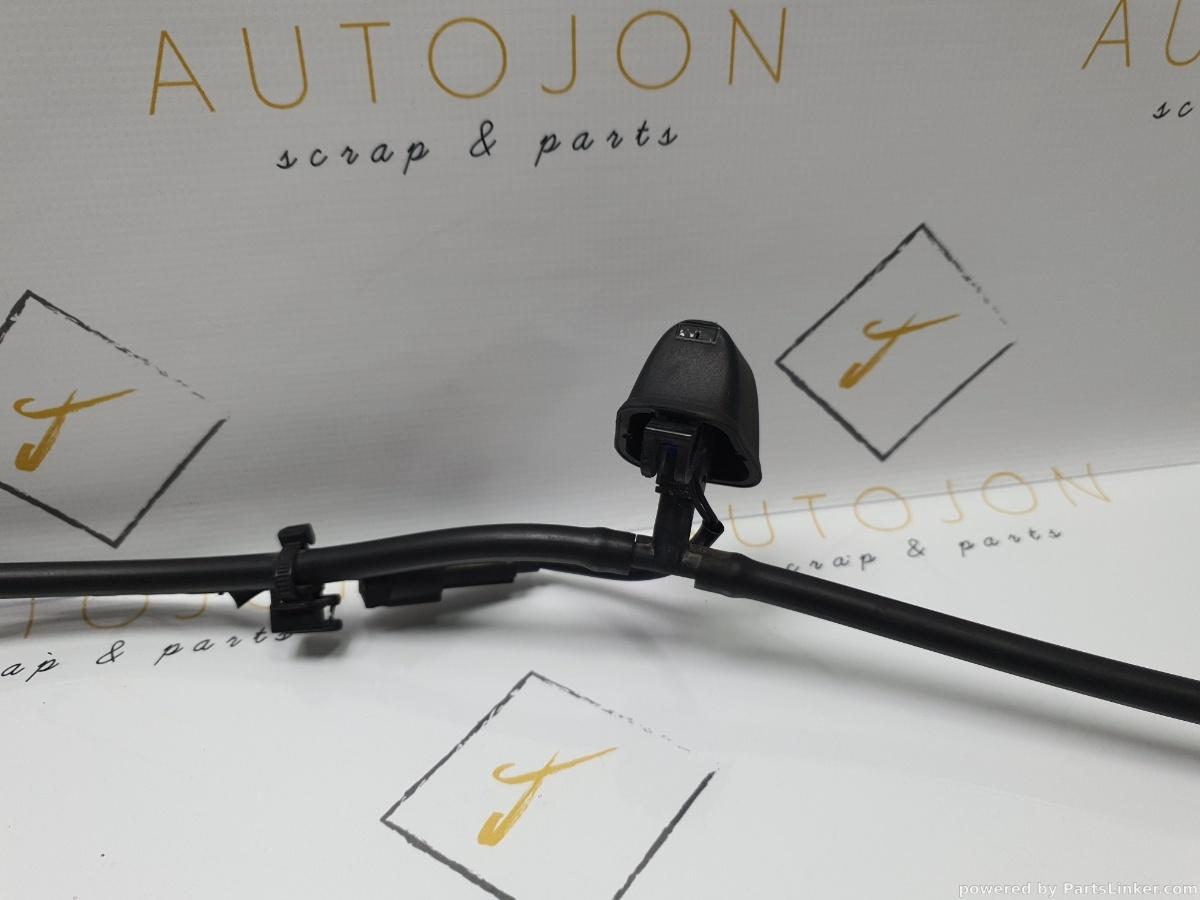Set spalatoare parbriz incalzite BMW 3 V (E90) [ 2004 - 2012 ] 320 i (N46 B20..) 110KW|150HP OEM 6928635
