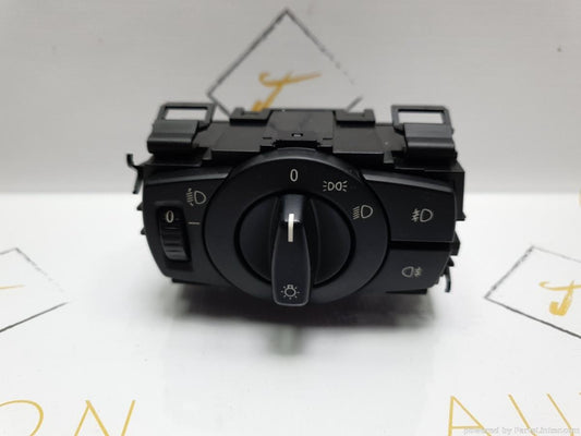 Bloc lumini BMW 3 V (E90) [ 2004 - 2012 ] 320 i (N46 B20..) 110KW|150HP OEM 6932794