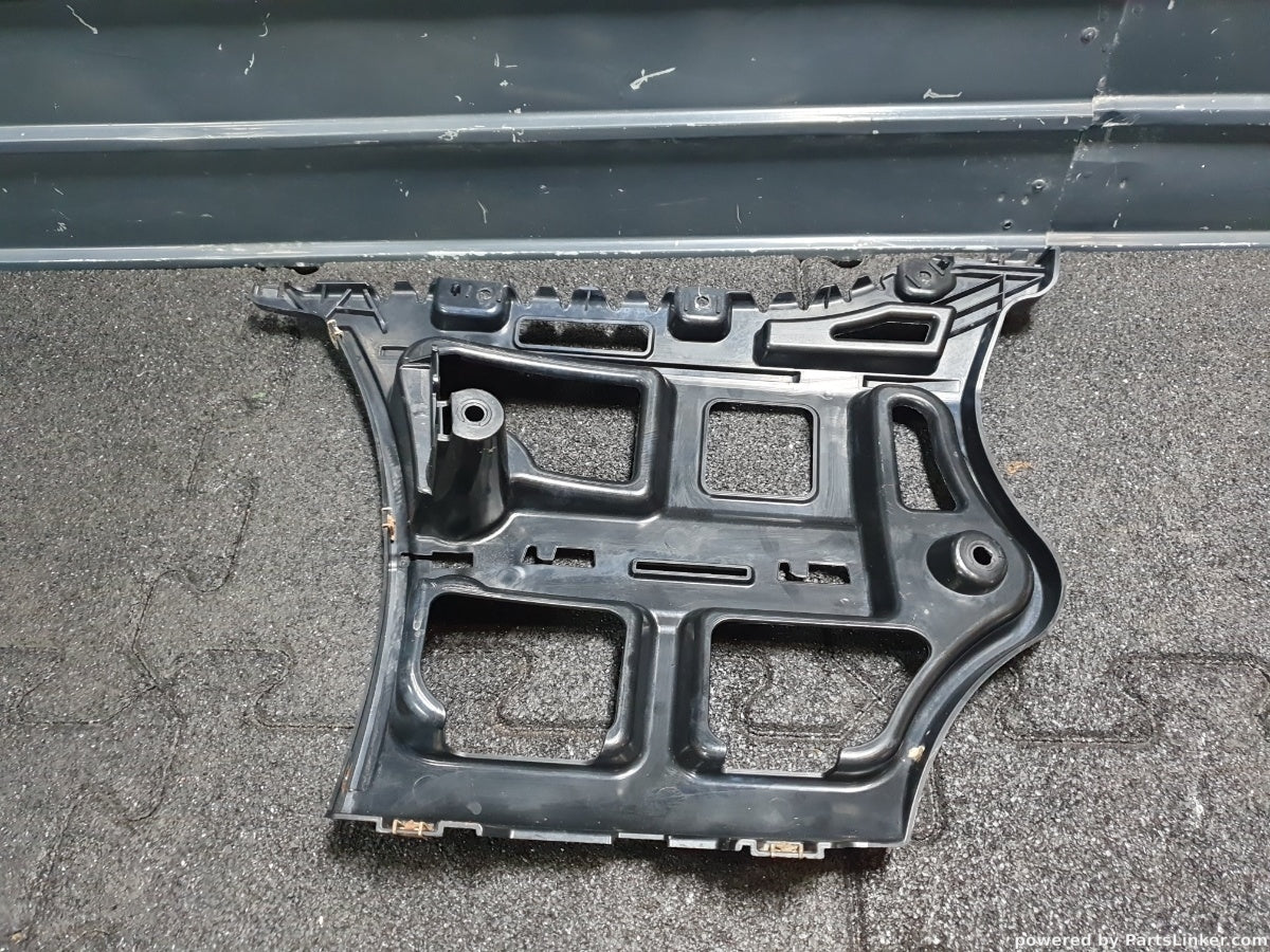 Suport bara spate Dreapta BMW 3 V (E90) [ 2004 - 2012 ] 320 i (N46 B20..) 110KW|150HP 51127058520