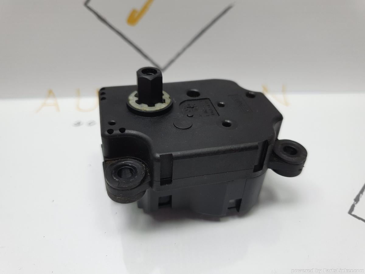 Motoras clapeta aeroterma BMW 3 V (E90) [ 2004 - 2012 ] 320 i (N46 B20..) 110KW|150HP OEM 113930-072
