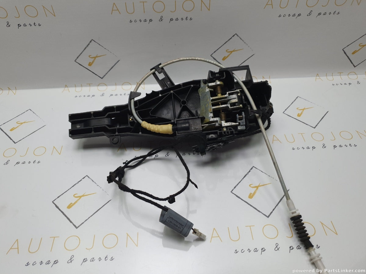 Maner exterior iluminat cu suport dreapta fata BMW 3 V (E90) [ 2004 - 2012 ] 320 i (N46 B20..) 110KW|150HP 718121803 540617-10