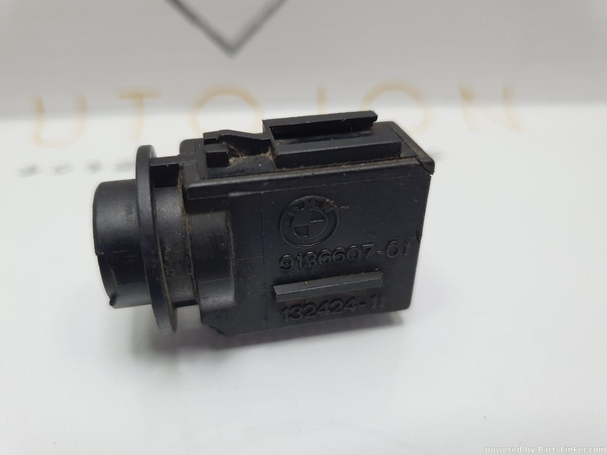 Senzor calitate aer BMW 3 V (E90) [ 2004 - 2012 ] 320 i (N46 B20..) 110KW|150HP 9136607-01