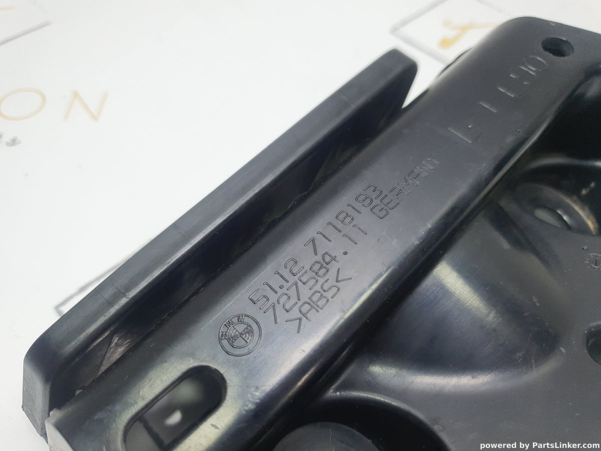 Suport bara stanga spate BMW 3 V (E90) [ 2004 - 2012 ] 320 i (N46 B20..) 110KW|150HP 51127118193