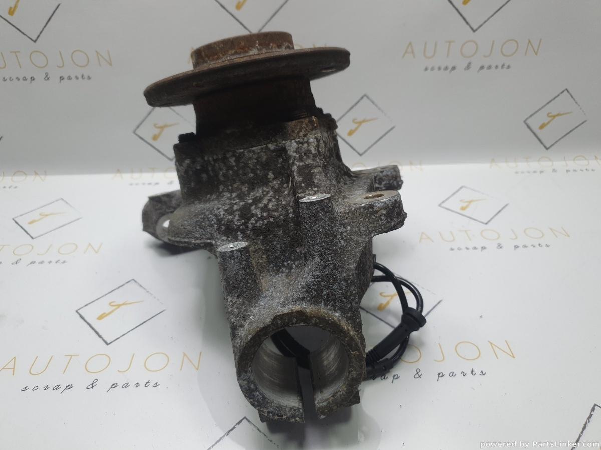 Fuzeta roata dreapta fata BMW 3 V (E90) [ 2004 - 2012 ] 320 i (N46 B20..) 110KW|150HP OEM 3121-6764444-03