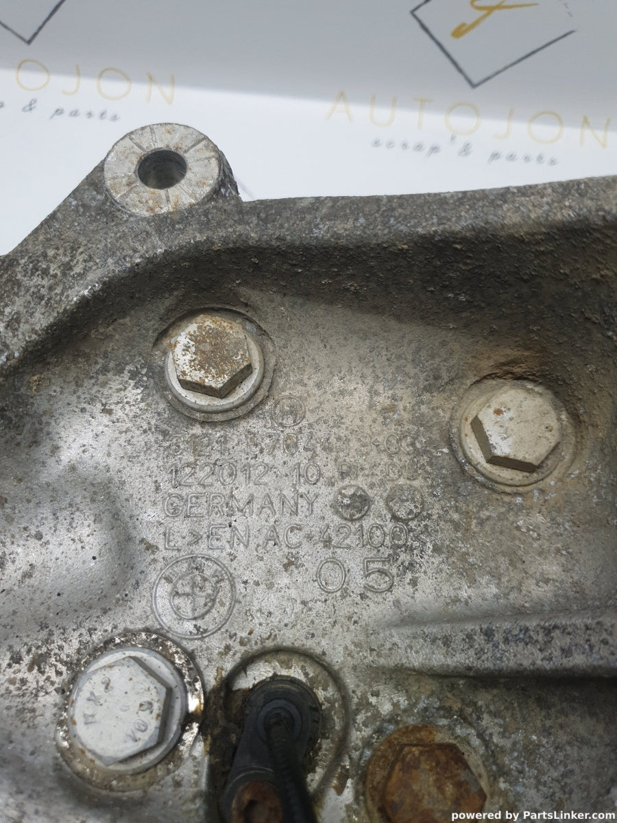 Fuzeta roata stanga fata BMW 3 V (E90) [ 2004 - 2012 ] 320 i (N46 B20..) 110KW|150HP 3121-6764443-03