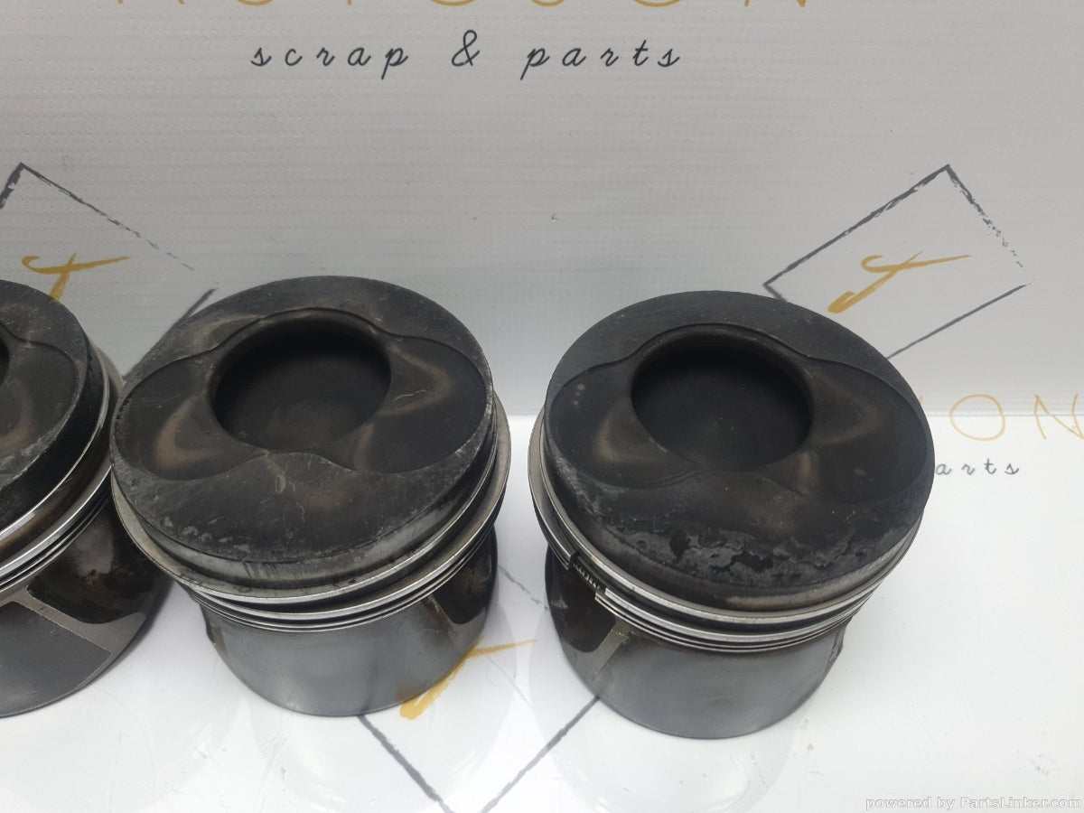 Set pistoane VOLKSWAGEN GOLF III Variant (1H5) [ 1993 - 1999 ] TDI (1Z, AHU, ALE) 66KW|90HP 79LL44