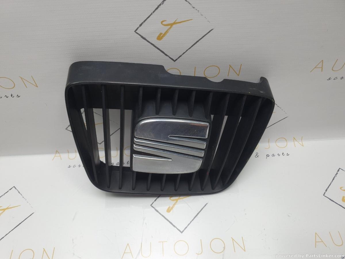 Grila cu semn SEAT IBIZA III (6K1) [ 1999 - 2002 ] 16V (APE, AUA) 55KW|75HP OEM 6K0853654D / 6K0 853 654 D