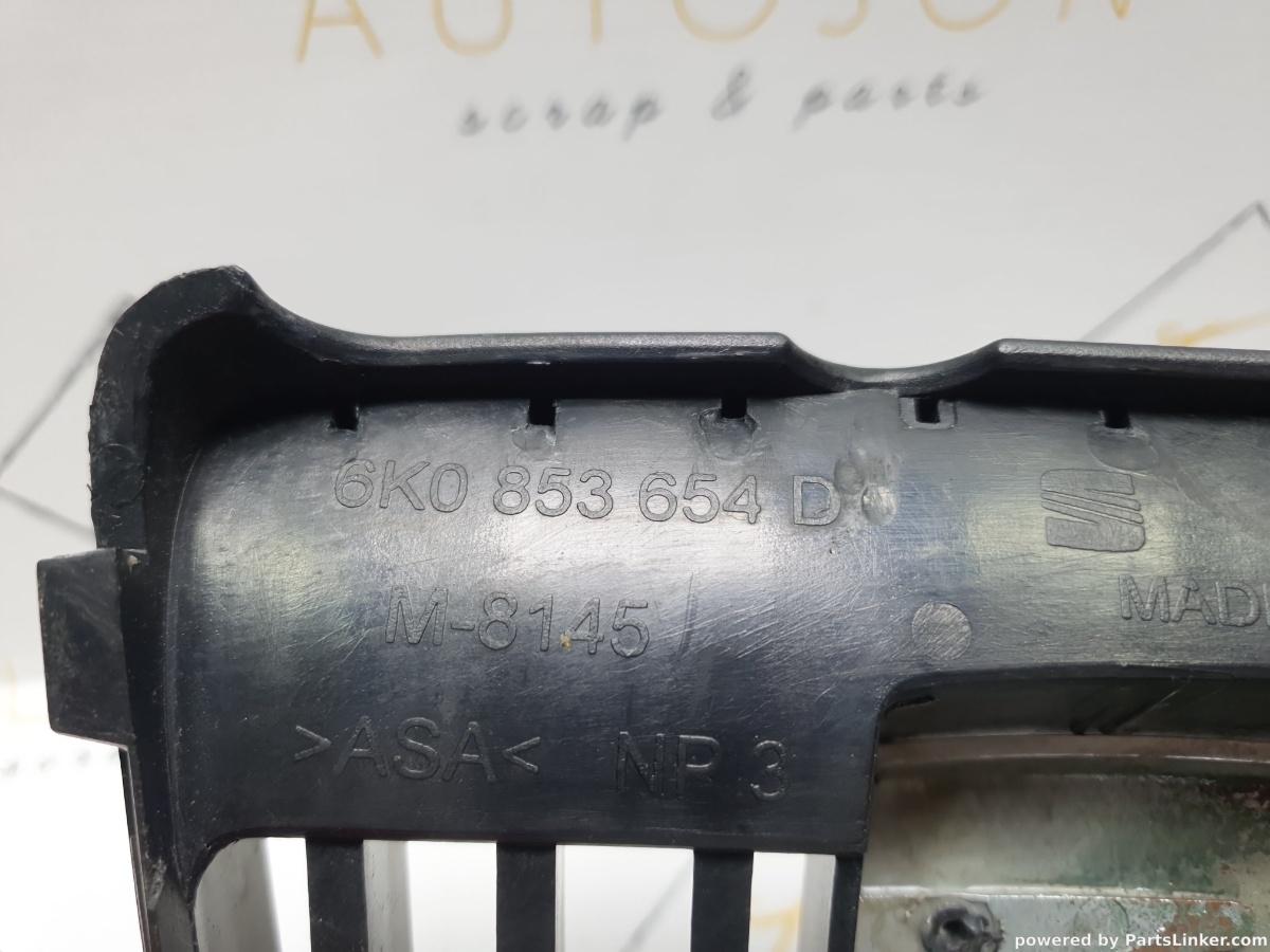 Grila cu semn SEAT IBIZA III (6K1) [ 1999 - 2002 ] 16V (APE, AUA) 55KW|75HP OEM 6K0853654D / 6K0 853 654 D