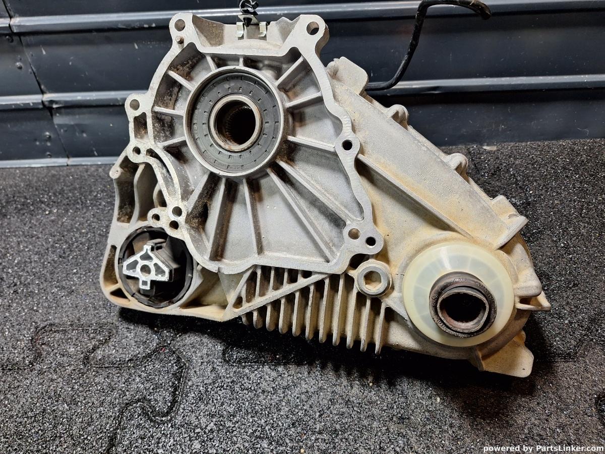 Cutie de transfer ATC700 BMW X5 II (E70) [ 2006 - 2013 ] d (M57 D30 (306D3)) 135KW|184HP OEM 7574777-01