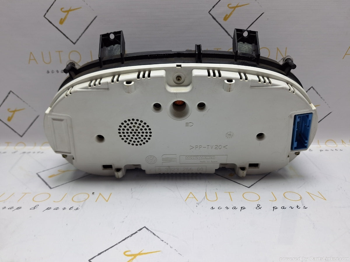 Ceasuri bord VOLKSWAGEN POLO (6N1) [ 1994 - 1999 ] 60 1.4 (AEX, AKV, APQ) 44KW|60HP 0263602005 / 6N0919860T