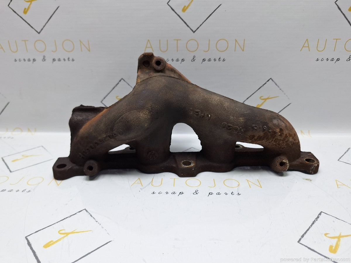 Galerie evacuare VOLKSWAGEN POLO (6N1) [ 1994 - 1999 ] 60 1.4 (AEX, AKV, APQ) 44KW|60HP 030253033H