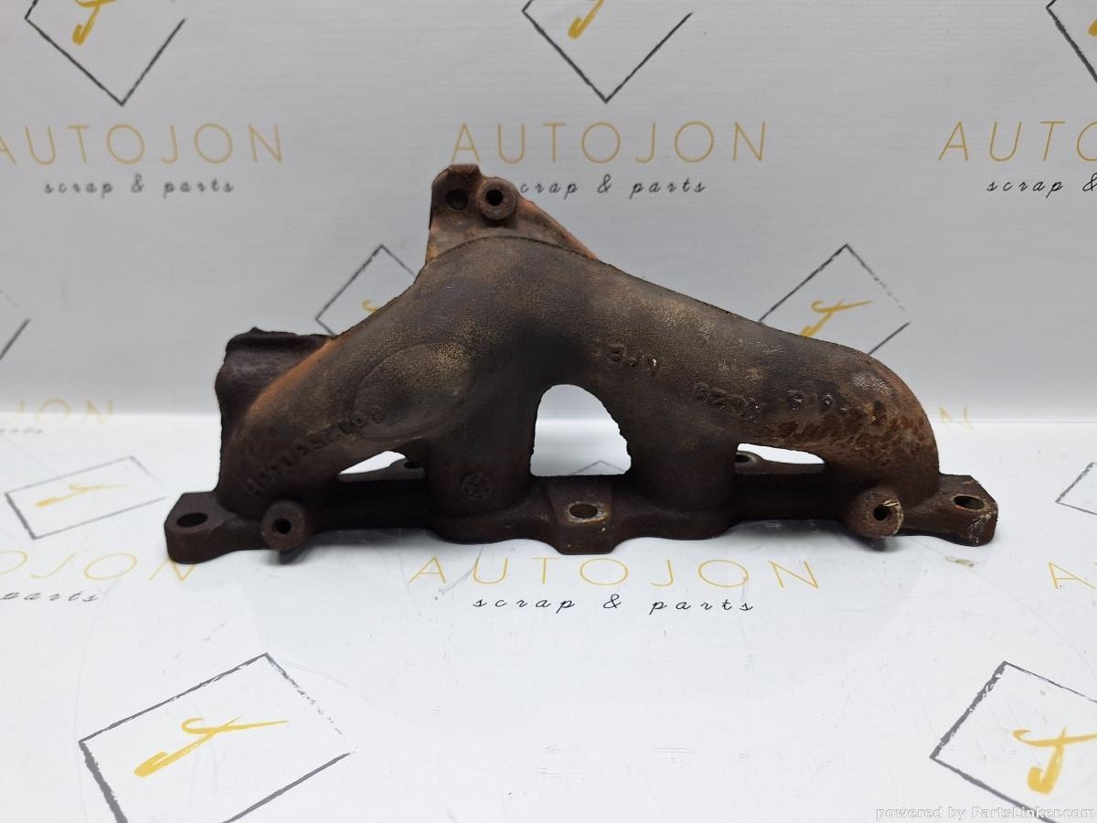 Galerie evacuare VOLKSWAGEN POLO (6N1) [ 1994 - 1999 ] 60 1.4 (AEX, AKV, APQ) 44KW|60HP OEM 030253033H