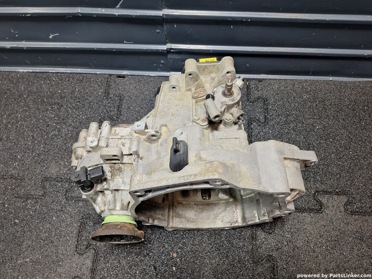 Cutie de viteze DQY VOLKSWAGEN NEW BEETLE (9C1, 1C1) [ 1998 - 2010 ] TDI (ALH) 66KW|90HP 02J301107C