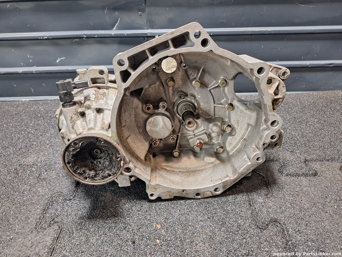 Cutie de viteze DQY VOLKSWAGEN NEW BEETLE (9C1, 1C1) [ 1998 - 2010 ] TDI (ALH) 66KW|90HP 02J301107C