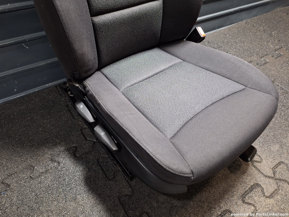 Scaun stofa dreapta fata BMW 3 V (E90) [ 2004 - 2012 ] 320 i (N46 B20..) 110KW|150HP