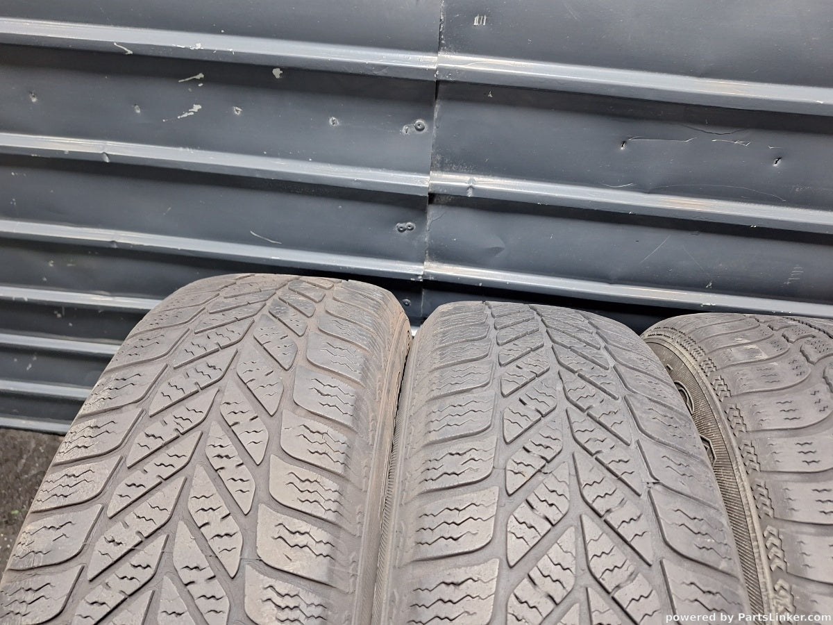 Roti tabla pe 15 de iarna VOLKSWAGEN PASSAT Variant (3B6) [ 2000 - 2005 ] 3B0601027D