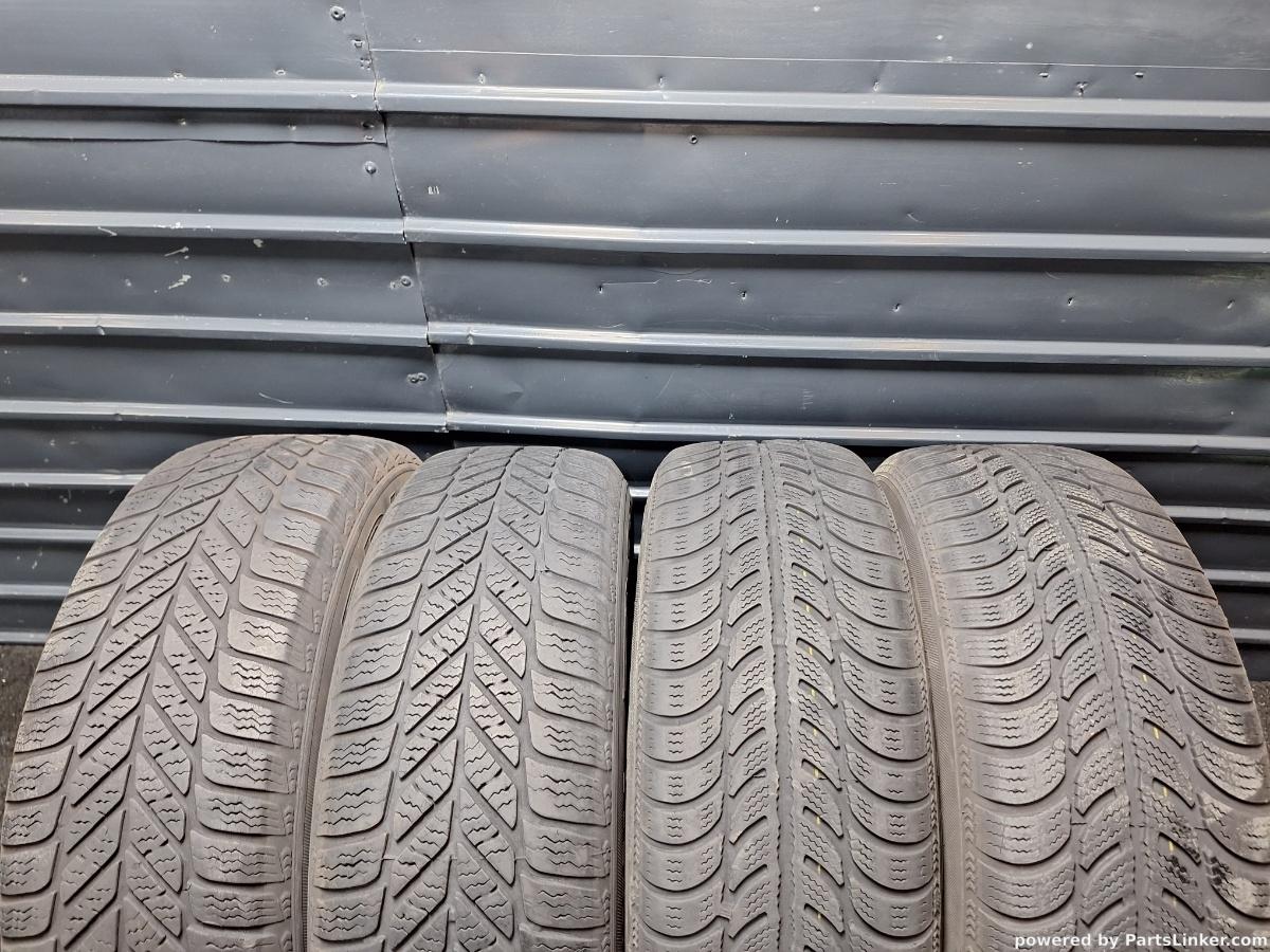 Jante de tabla cu cauciucuri de iarna 195/65R15 5x112 VOLKSWAGEN PASSAT B5.5 6Jx15H2 , ET37 3B0601027D