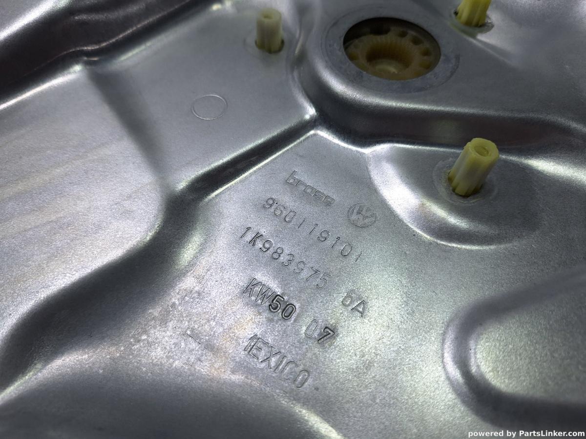 Macara geam dreapta spate VOLKSWAGEN GOLF V Variant (1K5) [ 2007 - 2009 ] TDI (BLS, BXE) 77KW|105HP OEM 1K9839756A