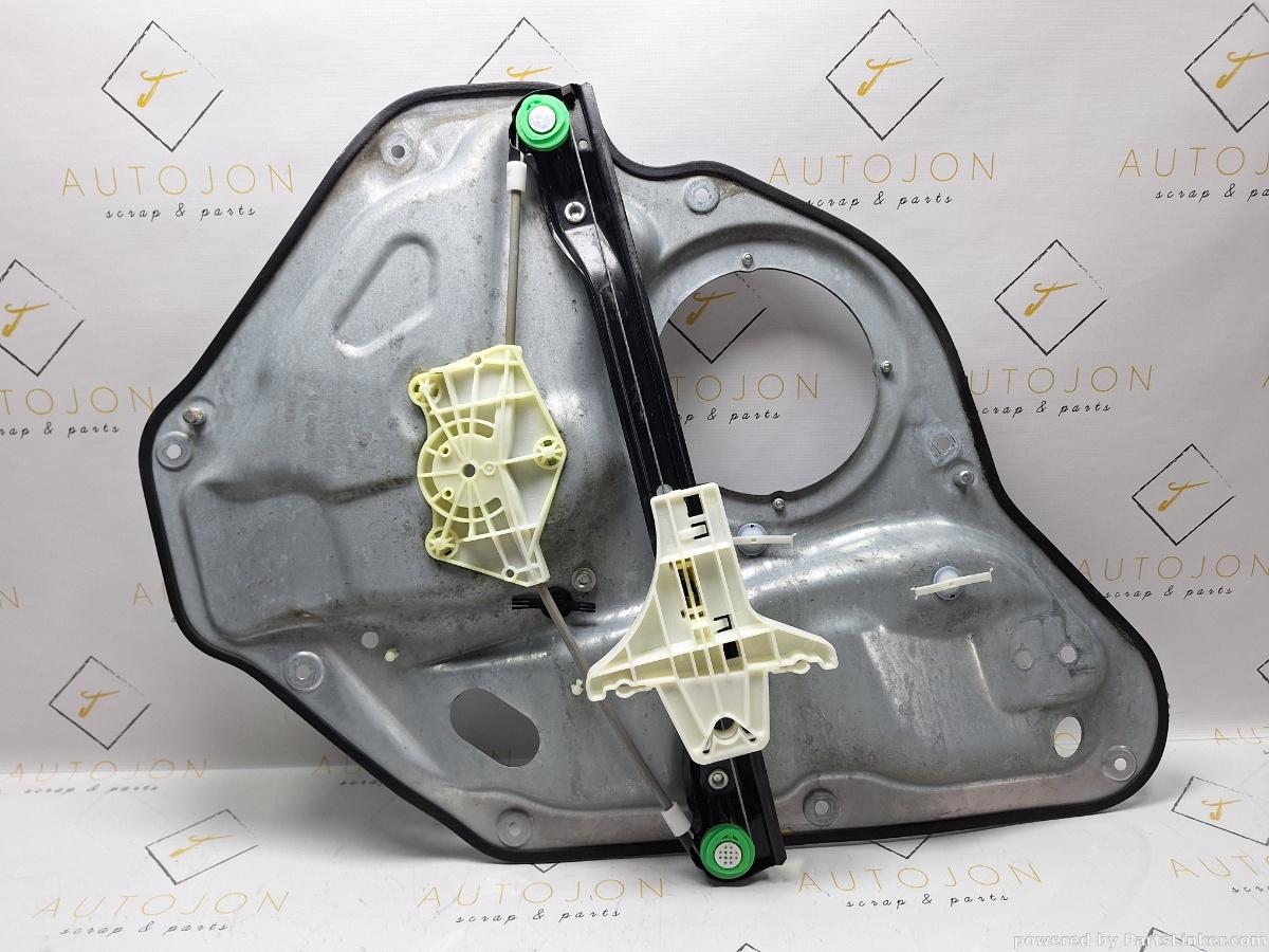Macara geam dreapta spate VOLKSWAGEN GOLF V Variant (1K5) [ 2007 - 2009 ] TDI (BLS, BXE) 77KW|105HP OEM 1K9839756A