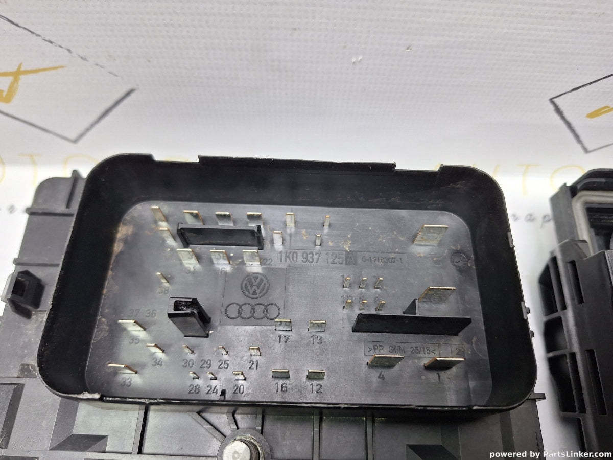 Panou sigurante motor VOLKSWAGEN GOLF V Variant (1K5) [ 2007 - 2009 ] TDI (BLS, BXE) 77KW|105HP 1K0937125A