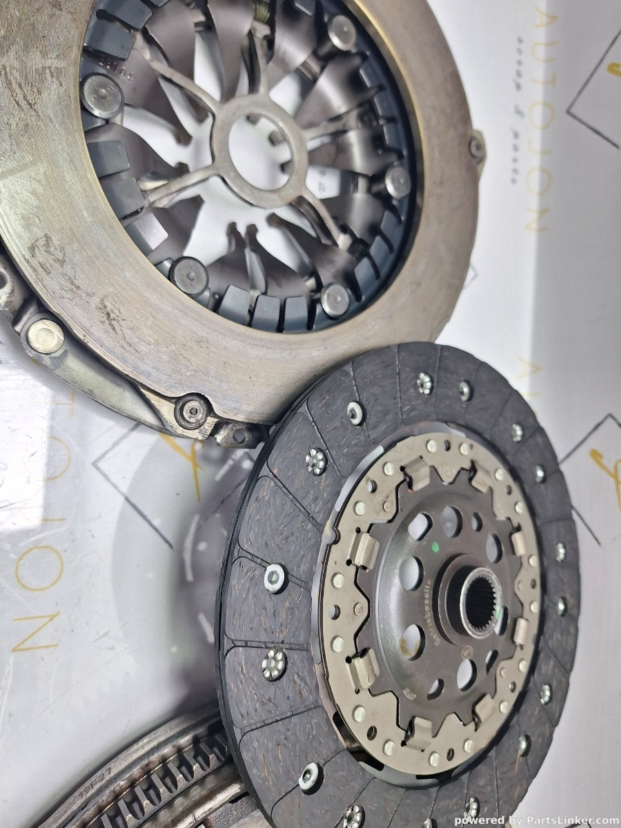 Kit ambreiaj complet VOLKSWAGEN GOLF V Variant (1K5) [ 2007 - 2009 ] TDI (BLS, BXE) 77KW|105HP 123042610