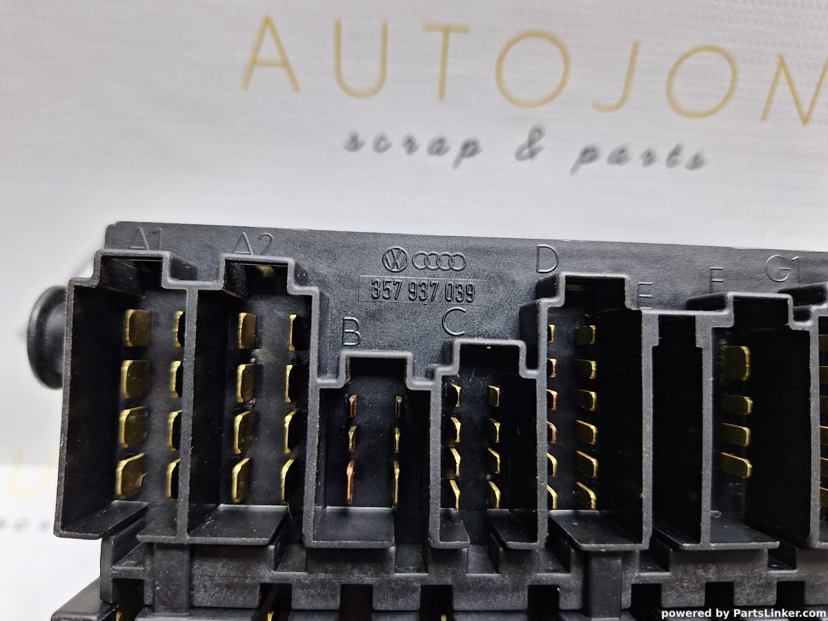 Panou sigurante VOLKSWAGEN GOLF III (1H1) [ 1991 - 1998 ] 1.8 (AAM) 55KW|75HP 357937039