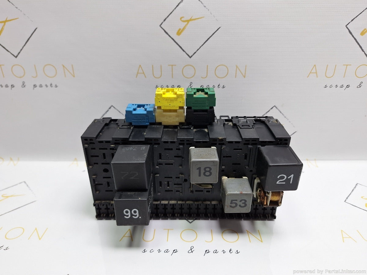 Panou sigurante VOLKSWAGEN GOLF III (1H1) [ 1991 - 1998 ] 1.8 (AAM) 55KW|75HP 357937039