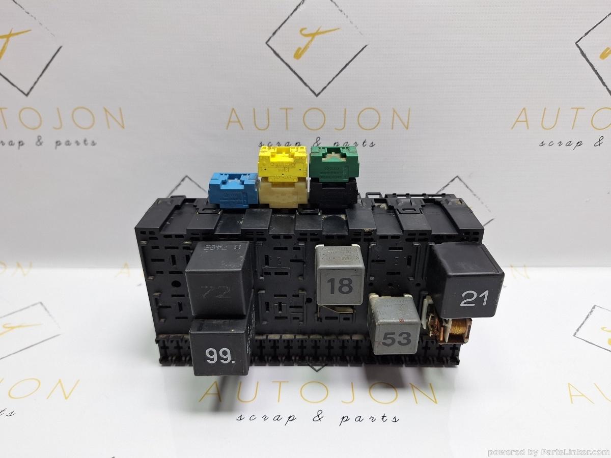 Panou sigurante VOLKSWAGEN GOLF III (1H1) [ 1991 - 1998 ] 1.8 (AAM) 55KW|75HP OEM 357937039