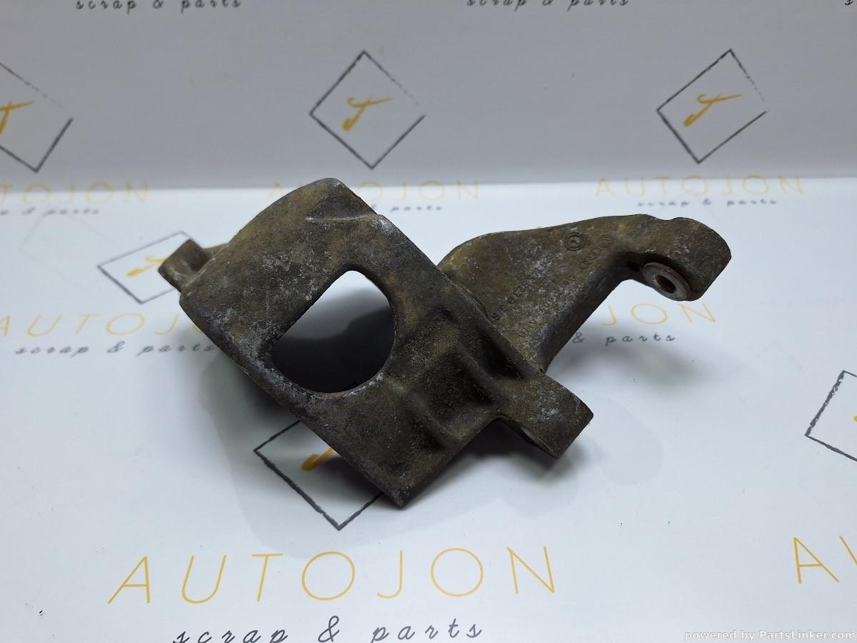 Suport pompa servodirectie VOLKSWAGEN GOLF III (1H1) [ 1991 - 1998 ] 1.8 (AAM) 55KW|75HP OEM 028145523B / 028 145 523 B