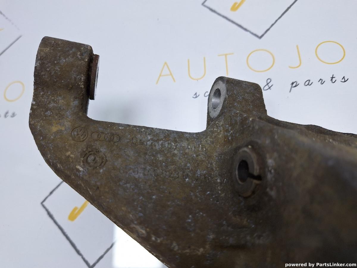 Suport pompa servodirectie VOLKSWAGEN GOLF III (1H1) [ 1991 - 1998 ] 1.8 (AAM) 55KW|75HP OEM 028145523B / 028 145 523 B