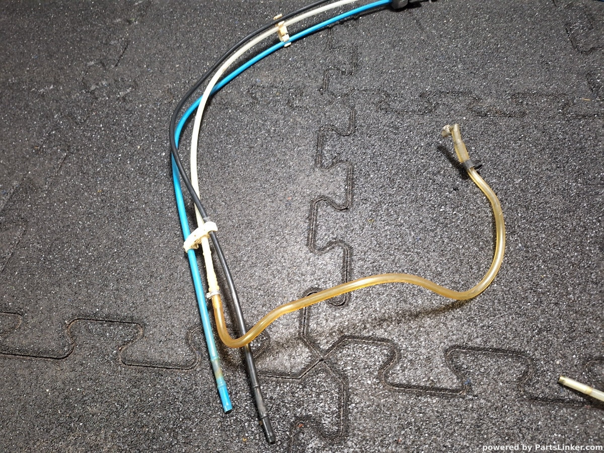 Conducte combustibil caroserie  VOLKSWAGEN GOLF III (1H1) [ 1991 - 1998 ] 1.8 (AAM) 55KW|75HP 1H0201997C / 1H0201371A