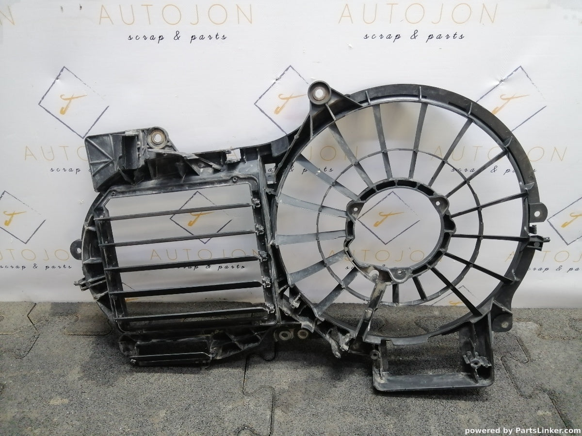 Carcasa ventilator AUDI A6 III Avant (4F5, C6) [ 2005 - 2011 ] TDI (BLB, BRE) 103KW|140HP 4F0121003D