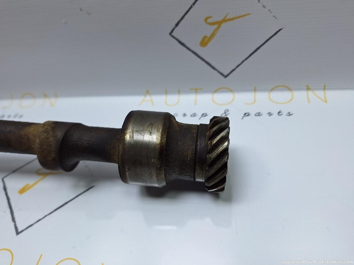 Ax antrenare pompa ulei VOLKSWAGEN GOLF III (1H1) [ 1991 - 1998 ] 1.8 (AAM) 55KW|75HP 049109111C OEM 056115019B