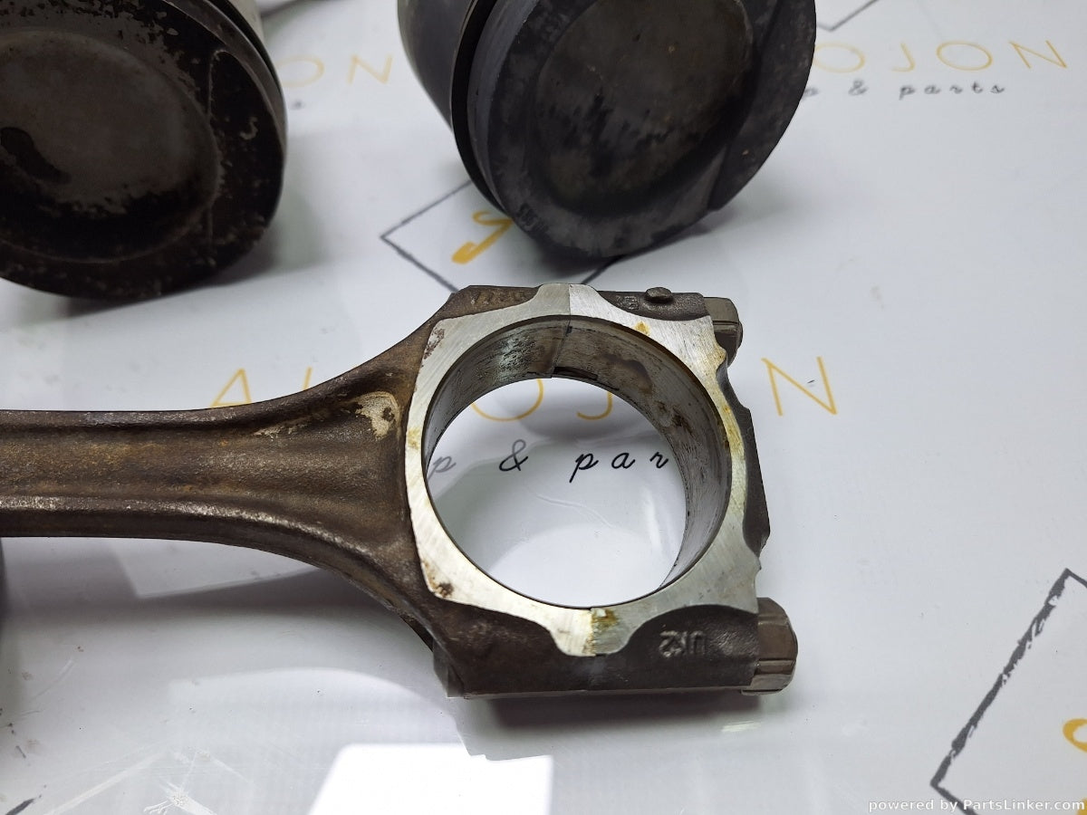 Set pistoane cu biela motor VOLKSWAGEN GOLF III (1H1) [ 1991 - 1998 ] 1.8 (AAM) 55KW|75HP 026107065N / 027A