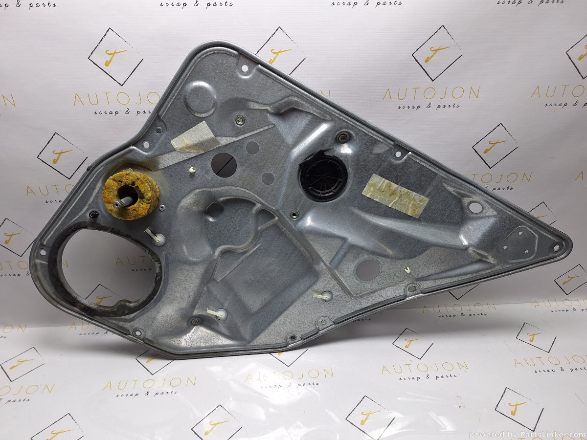 Macara geam dreapta spate SEAT IBIZA IV (6L1) [ 2002 - 2009 ] 1.2 (BBM) 44KW|60HP 6L4839756L