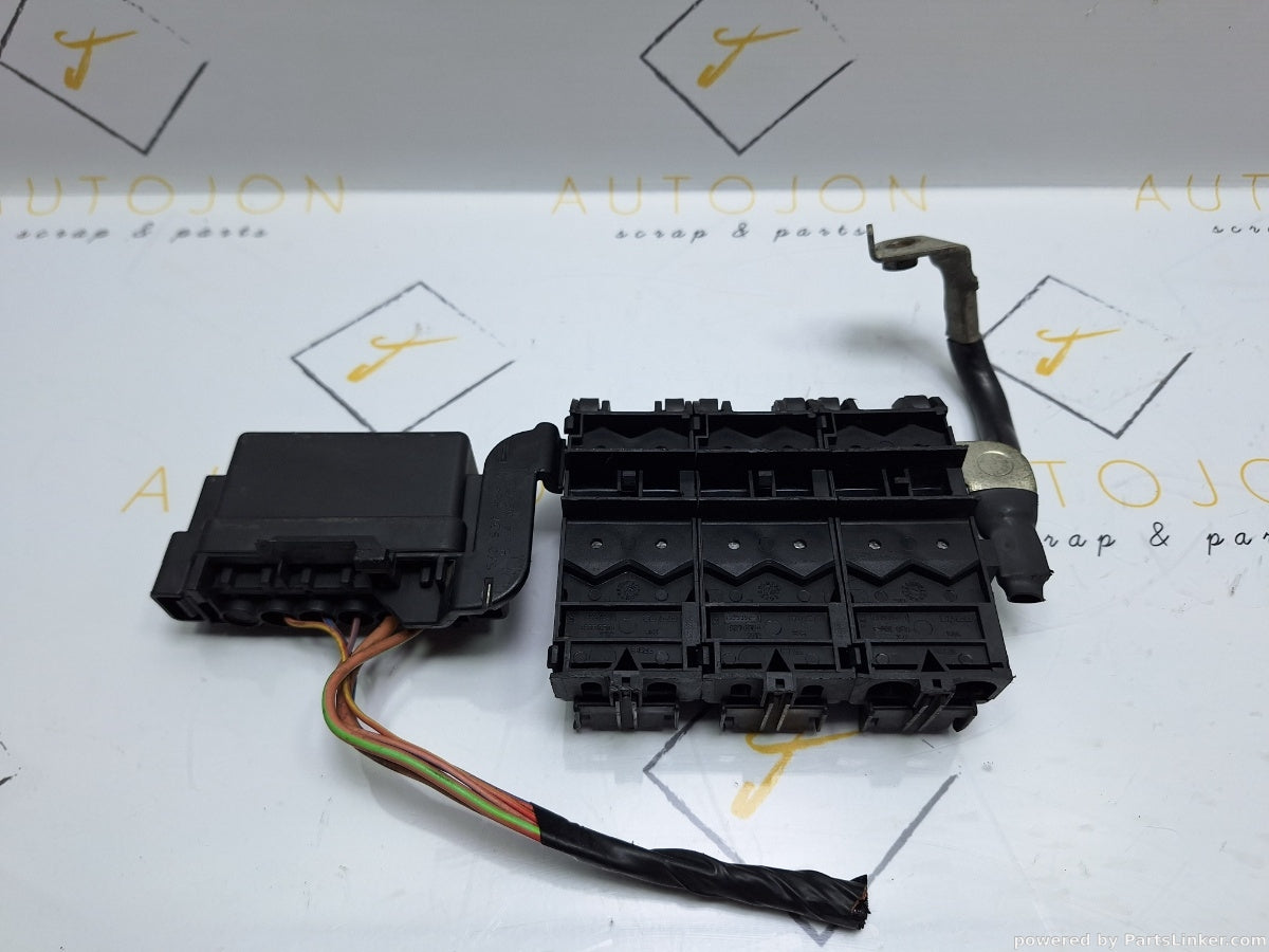 Panou sigurante motor SEAT IBIZA IV (6L1) [ 2002 - 2009 ] 1.2 (BBM) 44KW|60HP 5Z0937548