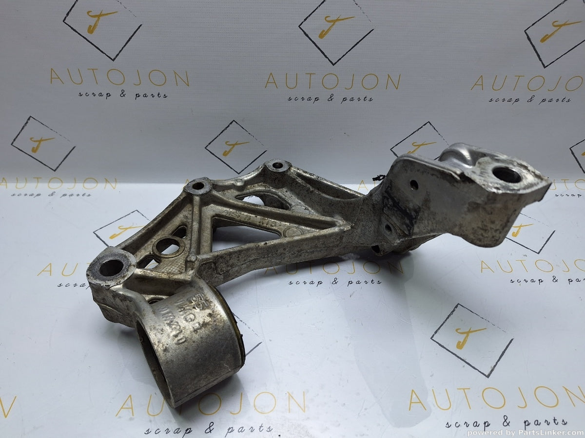 Suport brat trapez  Dreapta SEAT IBIZA IV (6L1) [ 2002 - 2009 ] 1.2 (BBM) 44KW|60HP 6Q0199294D