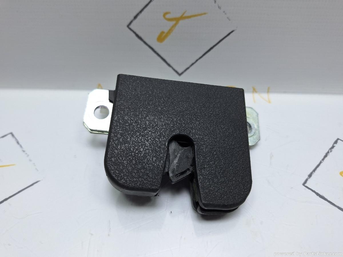 Broasca haion SEAT IBIZA IV (6L1) [ 2002 - 2009 ] 1.2 (BBM) 44KW|60HP OEM 6L6827505A