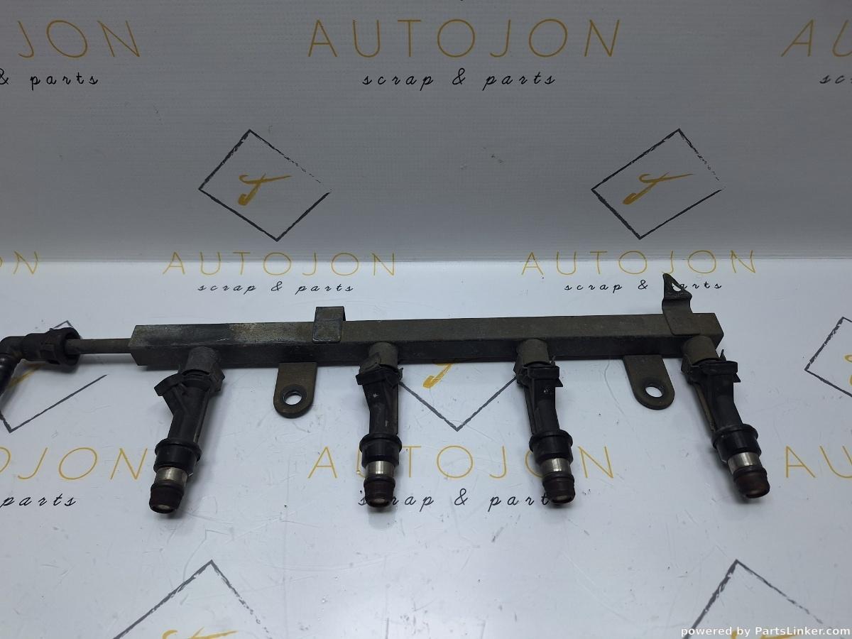 Rampa cu injectoare CHEVROLET KALOS [ 2005 - > ] 1.4 (LX5(85CUL4)) 61KW|83HP OEM 96334808